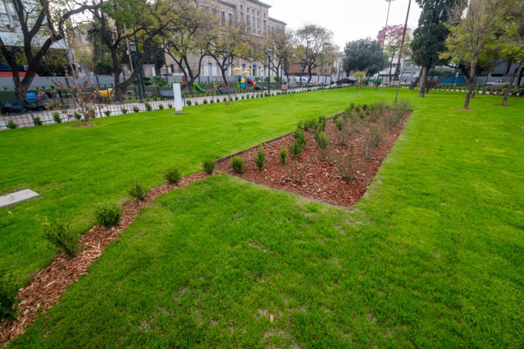 Plaza 9